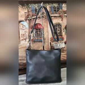 Coach Vintage Slim Bucket Bag With Coa